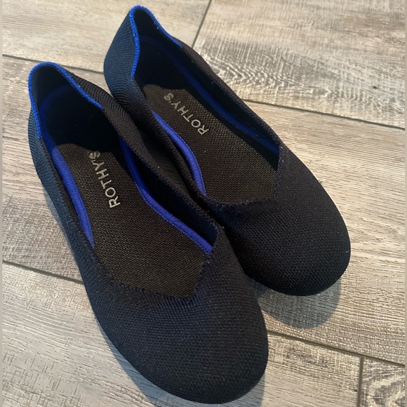 Black Rothy’s Flats - Picture 5 of 5